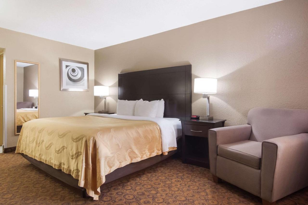 Quality Inn 2*