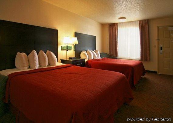 Quality Inn Magnolia
